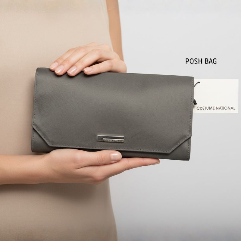 Costume National – Pochette 