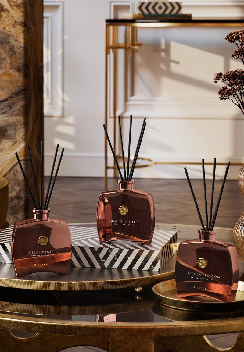 Rituals Private Collection Suede Vanilla Fragrance Sticks 450ml - Image 2