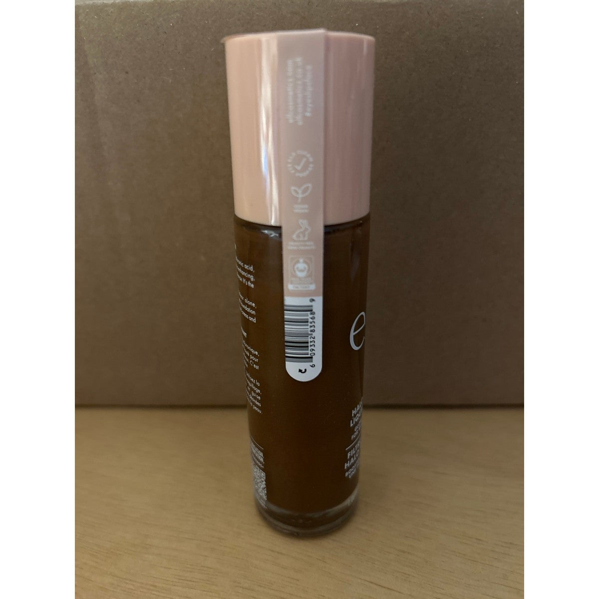 Elf Cosmetics Halo Glow Liquid Filter #8.5 Rich - 31.5 ml - Image 3